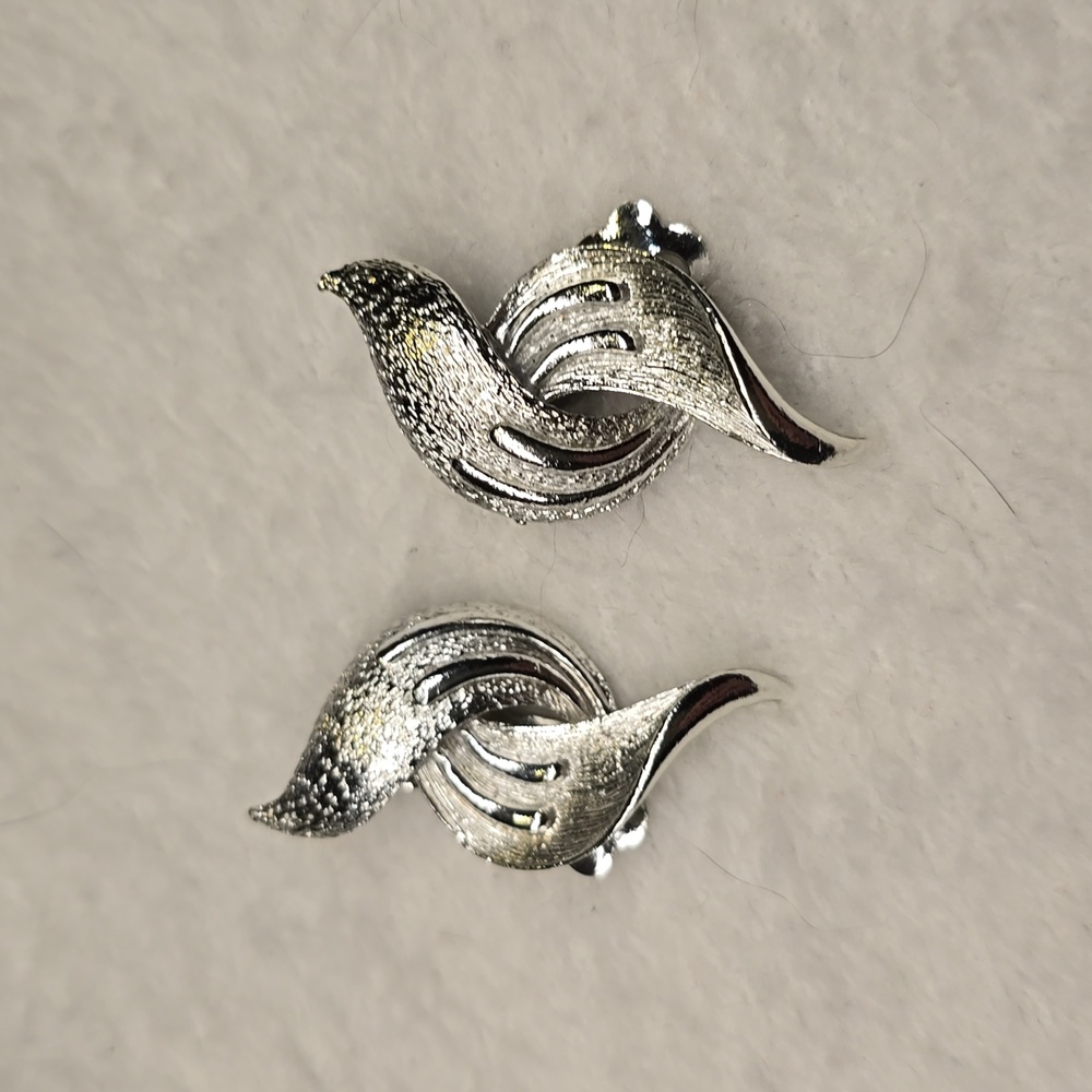 Vintage Coro Clip On Earrings